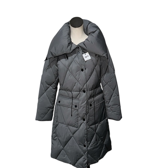 NWT DKNY Pillow Collar Diamond Quilt Long Puffer jacket with oversized - Picture 8 of 13